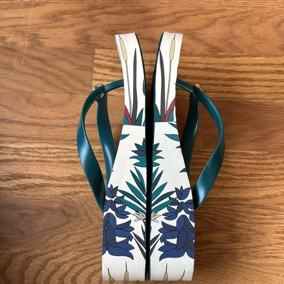 NEW Tory Burch Thandie Wedge Flip Flops - Picture 5 of 8